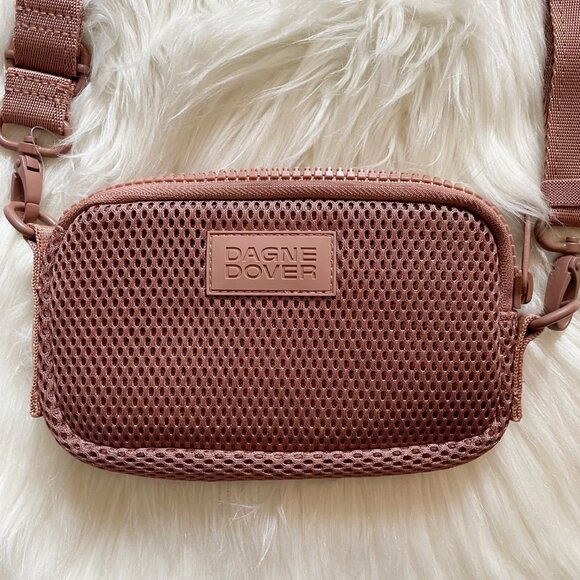 NEW Dagne Dover Warm Dust Pink Mara Air Mesh Phone Sling Crossbody Purse Bag - Picture 3 of 8